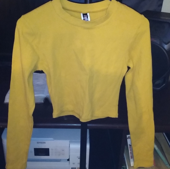 Clothes - Picture 7 of 16